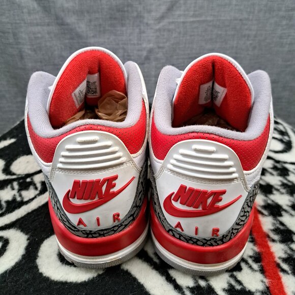 %Size 9.5 Men Nike Air Jordan 3 Retro \